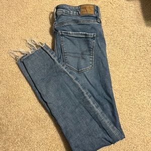 American Eagle skinny jeans. Size: 4